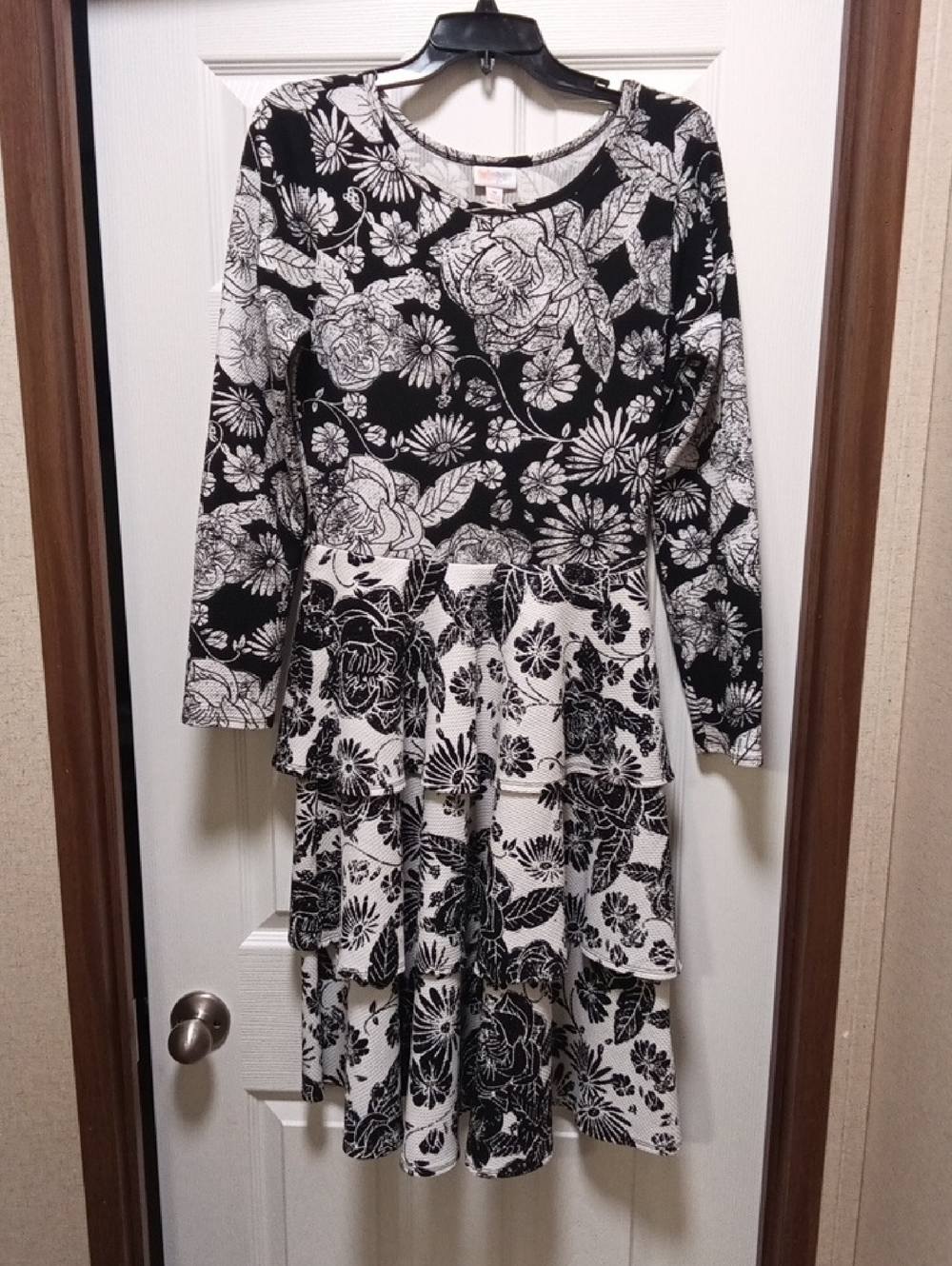LuLaRoe Georgia  Midi Black and White Floral Dress Size M